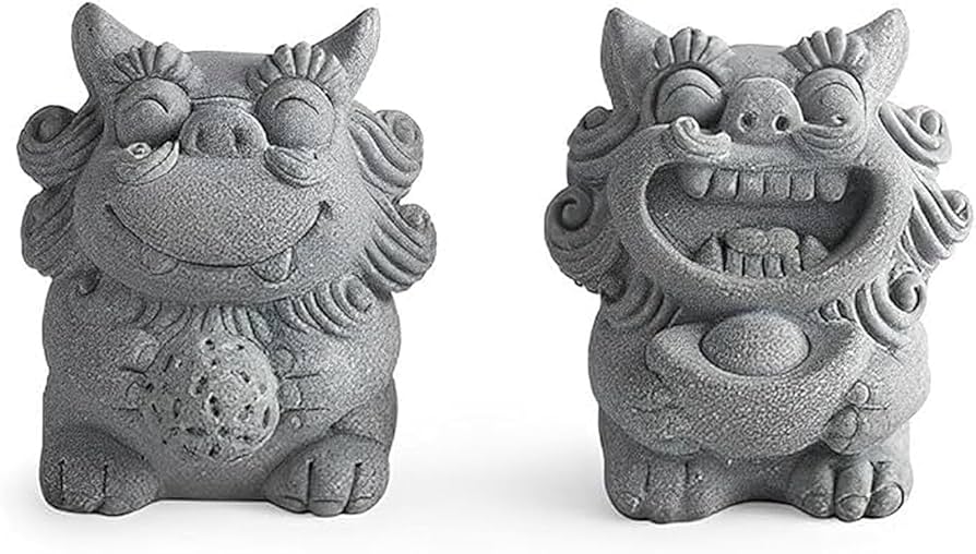 狛犬　獅子　シーサ置物 Amazon.co.jp: [dhiuebc] 狛犬 置物 獅子 シーサー玄関 M 神棚